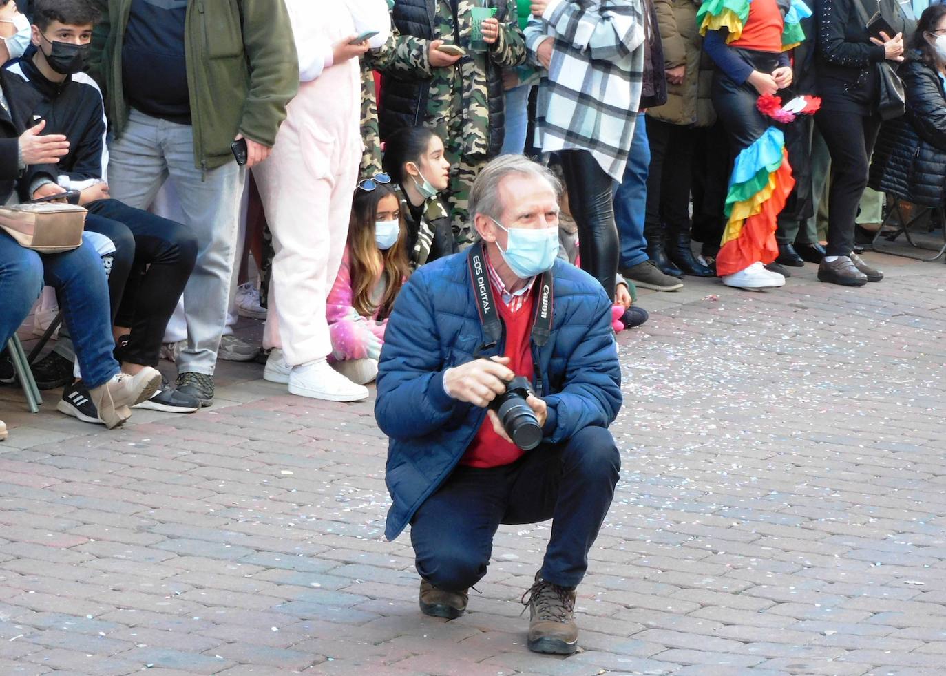Fotos: Primer desfile de carrozas y comparsas