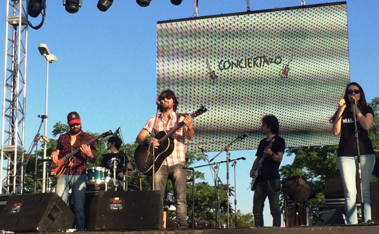 El cantautor local Jay Martín lanza su primer disco en solitario