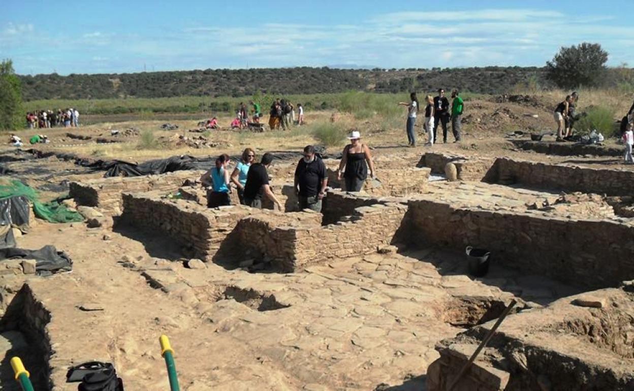 En marcha una nueva campaña de excavaciones en Madinat Albalat