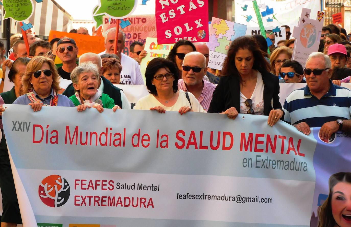 Fotos: Navalmoral celebra el Día Mundial de la Salud Mental