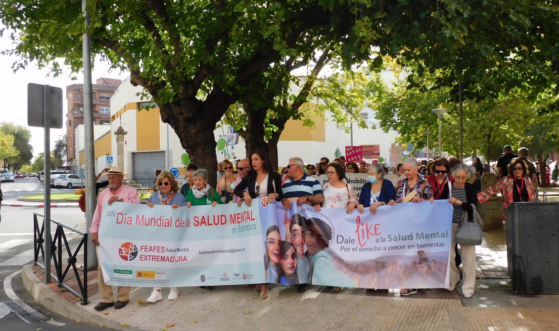 Fotos: Navalmoral celebra el Día Mundial de la Salud Mental