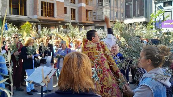 El pregón y la procesión de ramos abren los actos de la Semana Santa morala