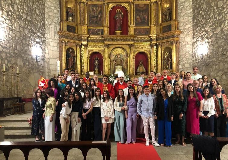 La Confirmación llena la iglesia de San Andrés