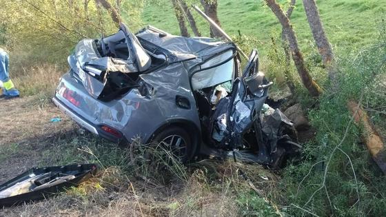Muere un hombre de 38 años tras una salida de vía en Robledillo de la Vera