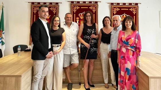 Laura González, nueva alcaldesa de Tiétar tras desbancar a Luis Perona