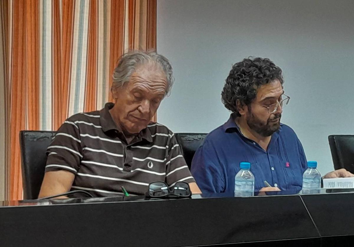 Agustín Carreño y Jaime Vega en el pleno