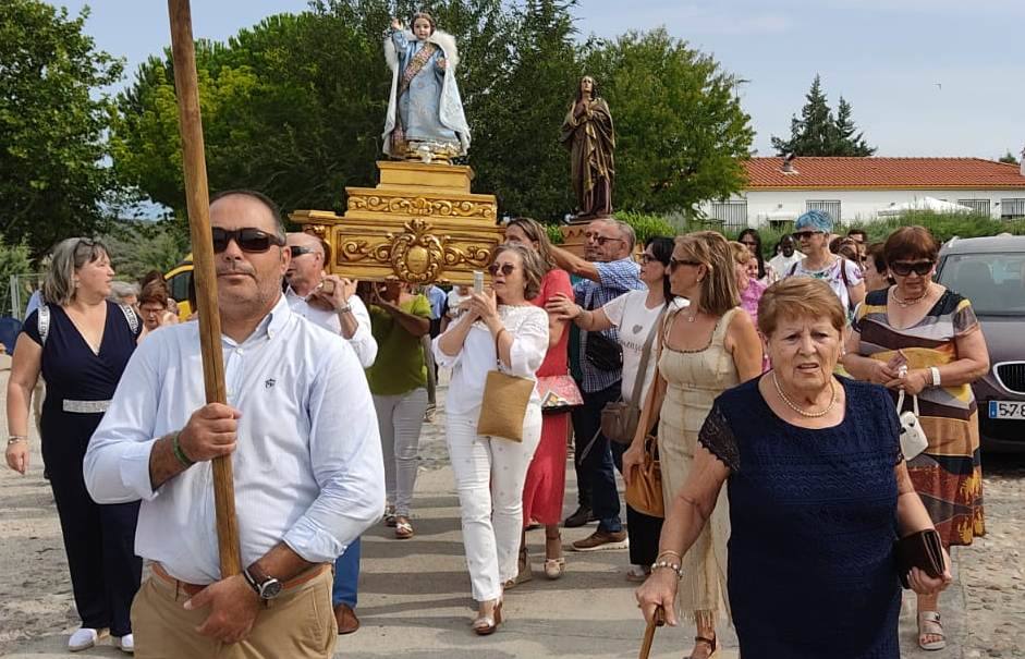 La imagen del Ángel vuelve a Valdehúncar tras ser restaurada