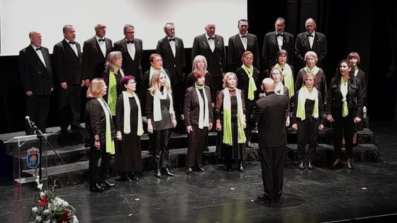 La coral de los Amigos de la Música cumple 25 años en plena forma