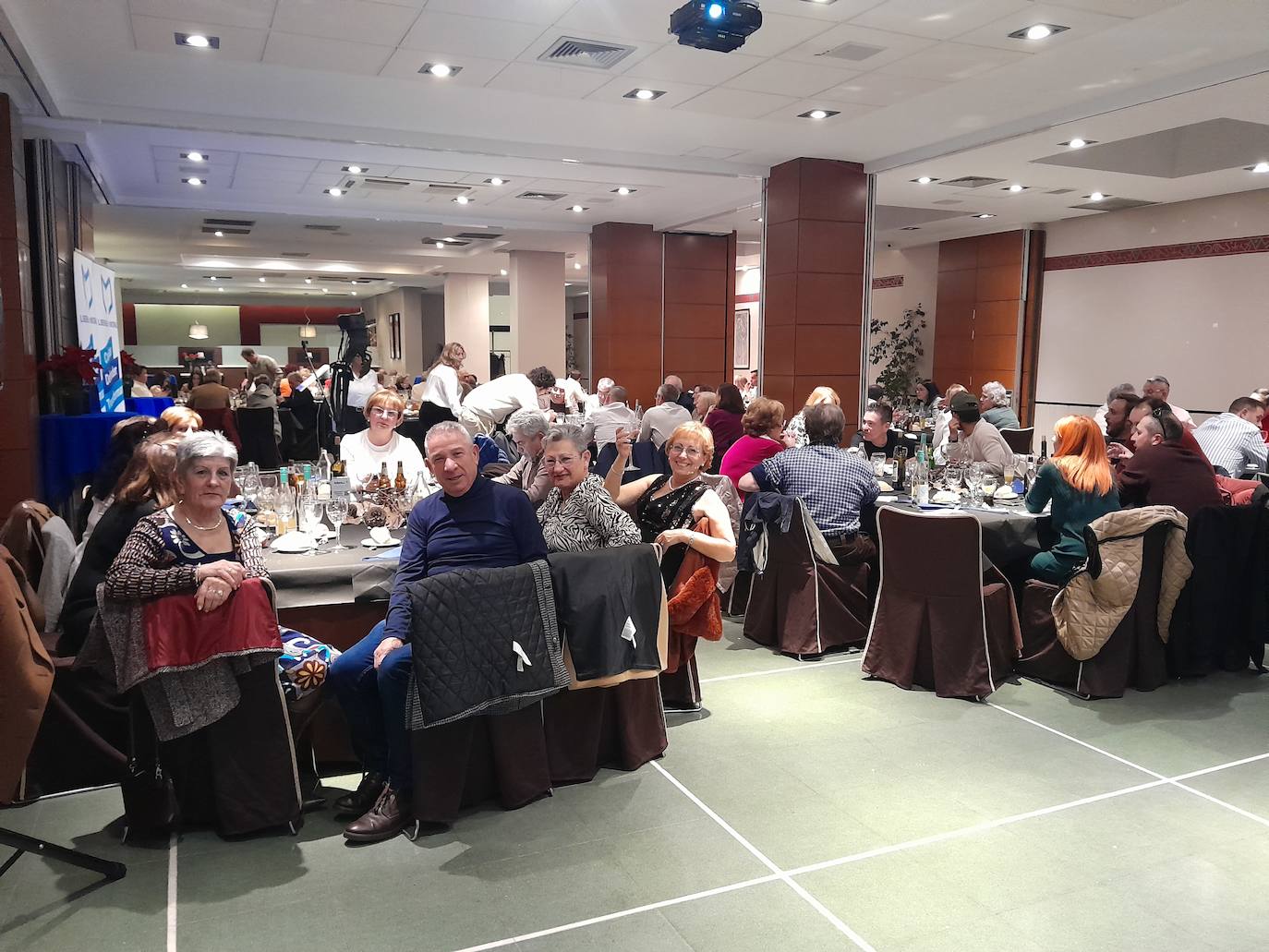 Más de un centenar de persona asistieron a la velada