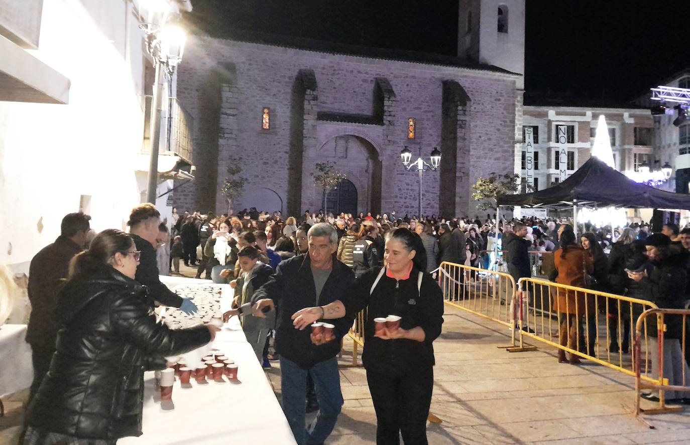 Chocolate con churros para mitigar el frío de la tarde