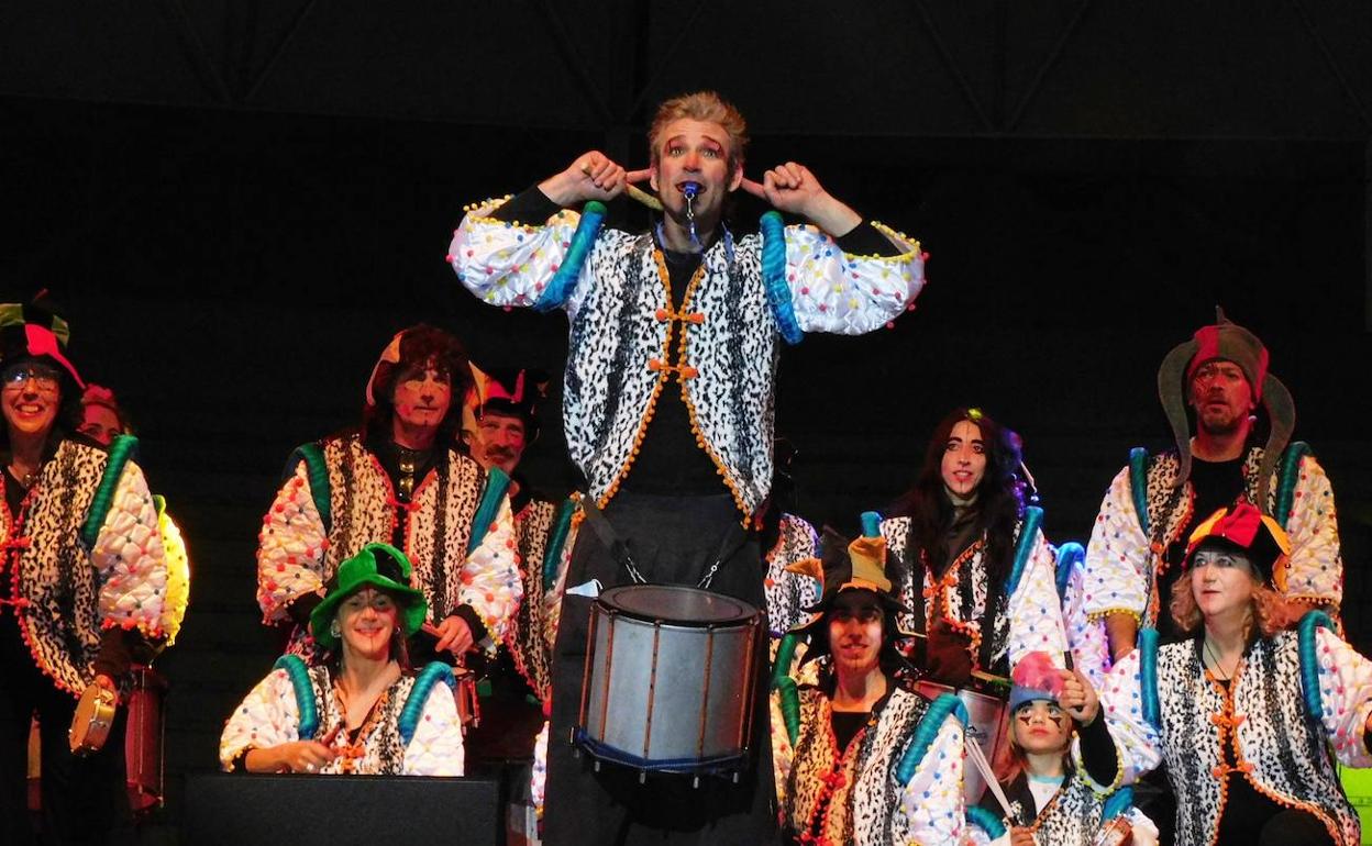 Ainara Gómez, en categoría infantil, y Elena Revuelta, en adultos, serán las reinas del Carnaval 2023