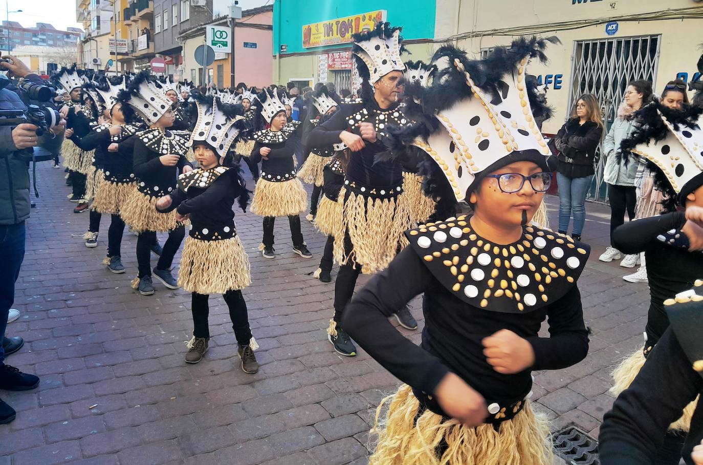 Fotos: Multitudinario desfile juvenil