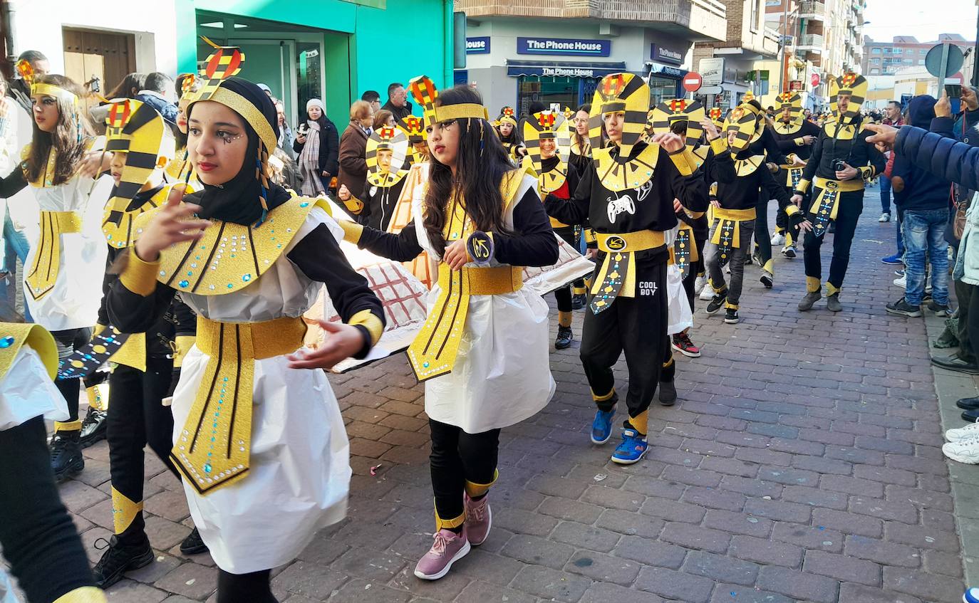 Fotos: Multitudinario desfile juvenil