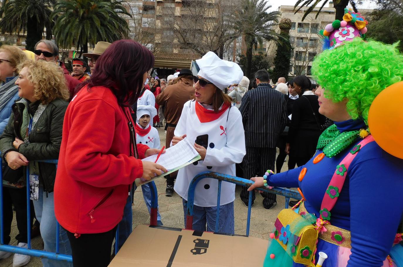Fotos: El &#039;Cómete el Carnavalmoral por una pata&#039; reúne a caso 150 grupos