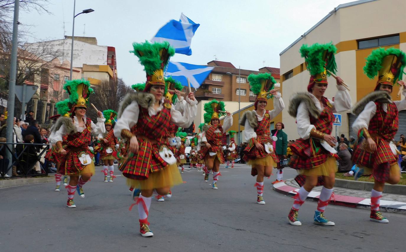 Fotos: Carrozas y comparsas