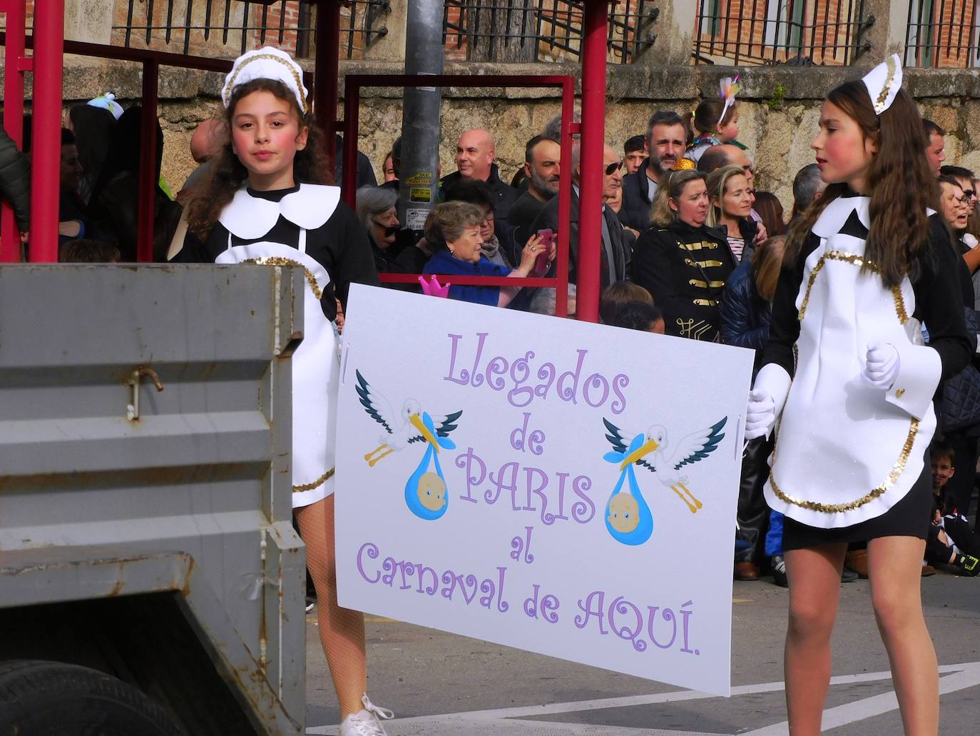 Fotos: Carrozas y comparsas