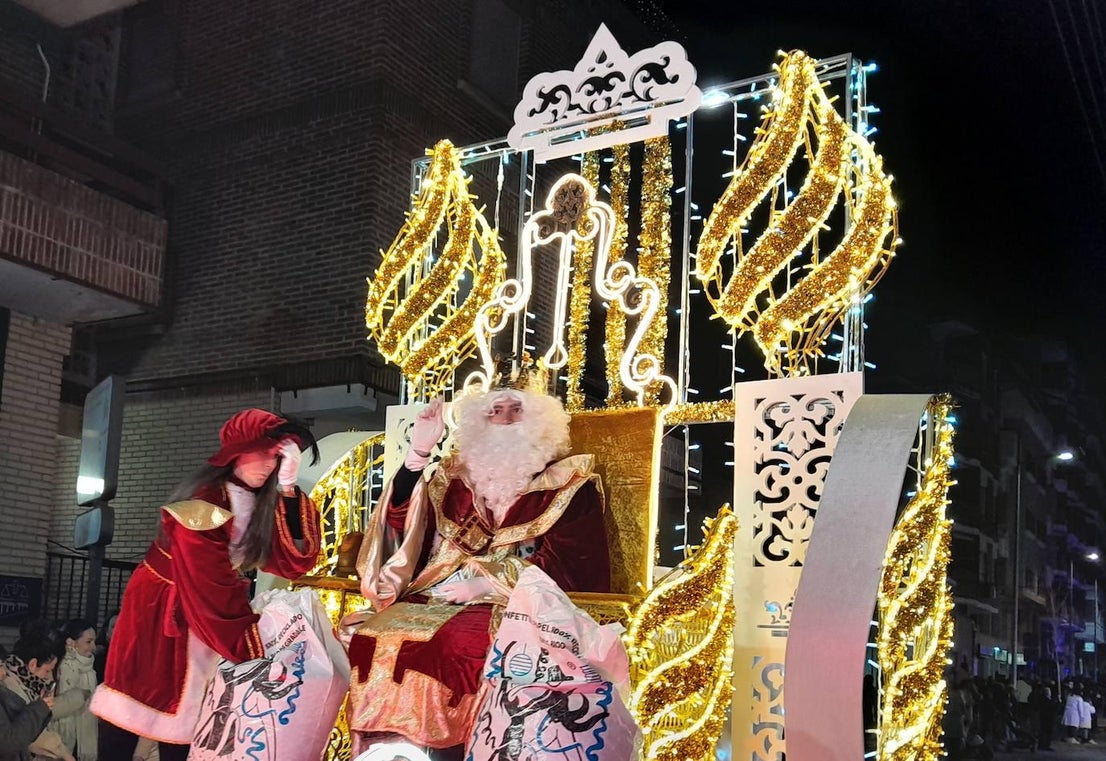 Los Reyes Magos despiden la Navidad y dan paso al Carnaval