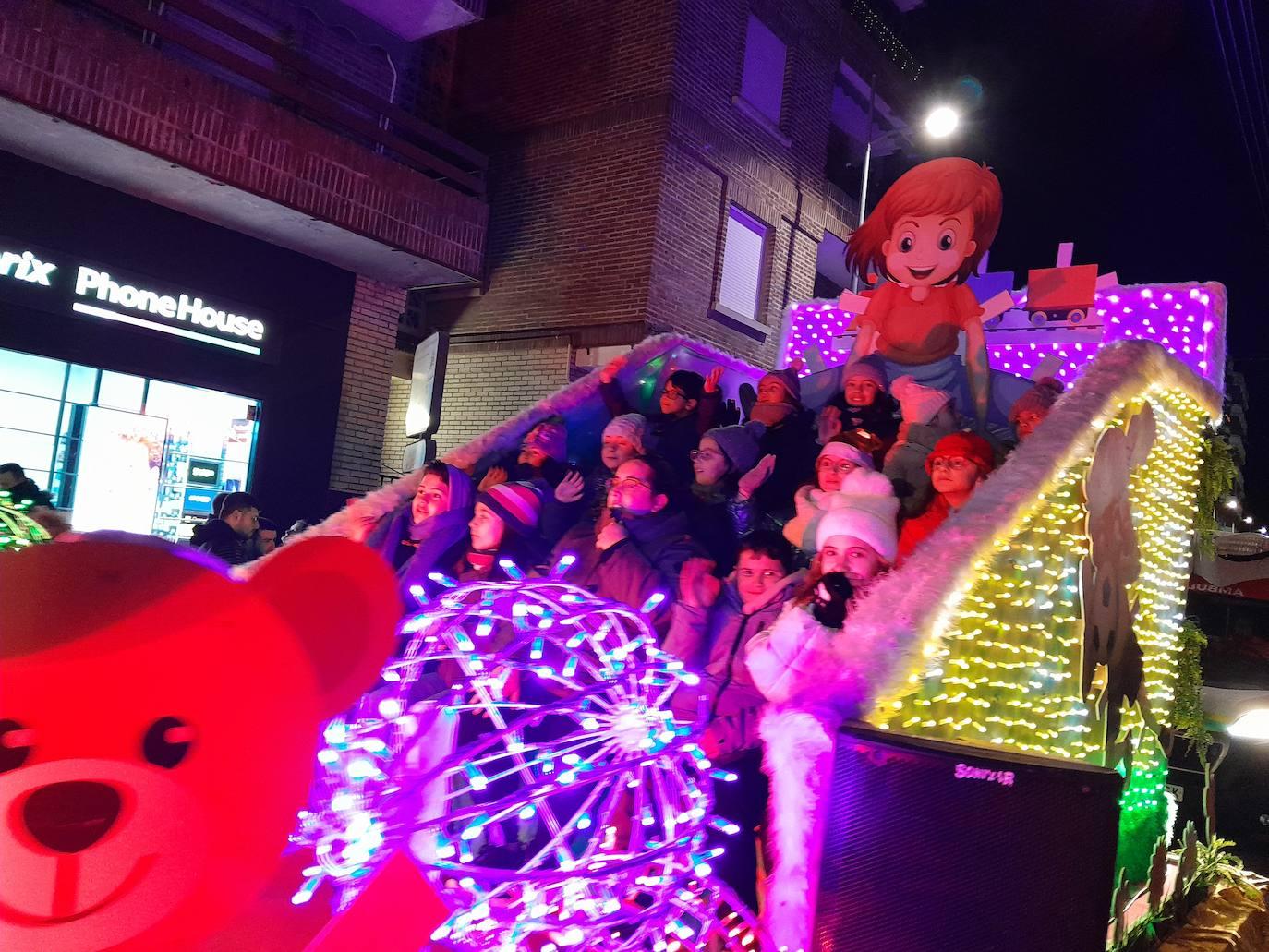 Los Reyes Magos despiden la Navidad y dan paso al Carnaval