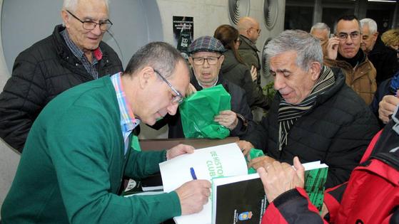 La historia centenaria del Moralo en un libro