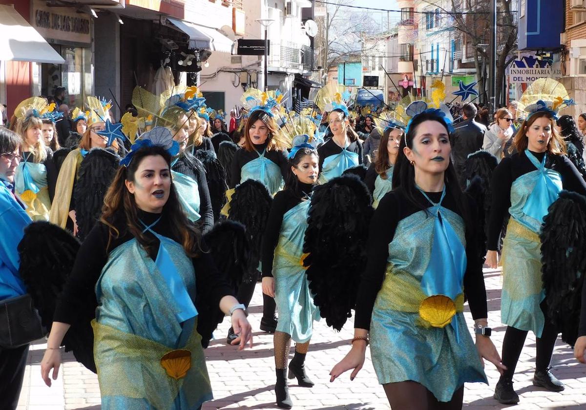 Parte final del desfile con el instituto Albalat