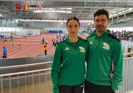 Gloria Valverde y su entrenador, Raúl Romero, en Salamanca