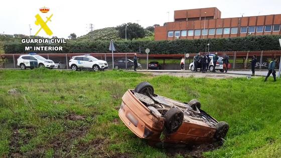 Se esconde en un armario de la capilla del hospital para huir de la policía