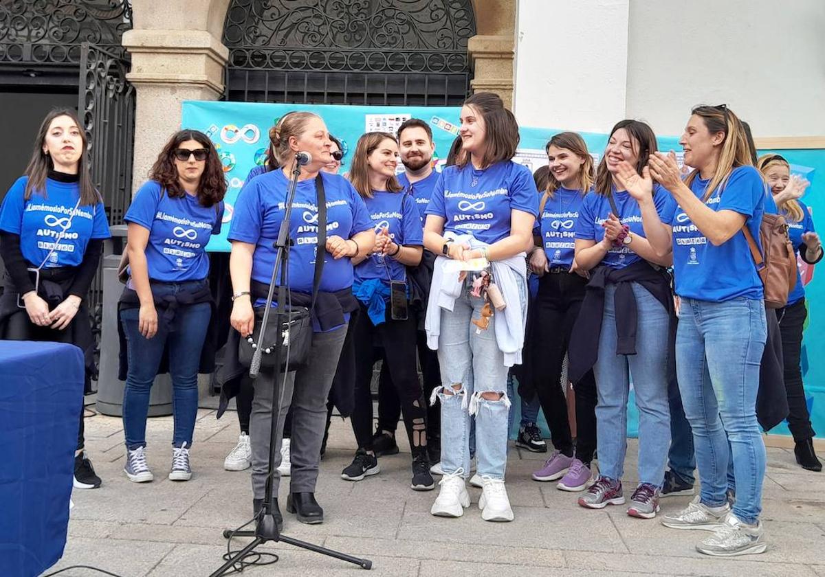 La Marcha Solidaria a favor del Autismo terminará esta vez en el multiusos