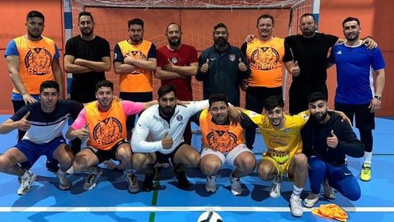 Gao Caló y la Guardia Civil repiten el partido de fútbol-sala por el Día del Pueblo Gitano