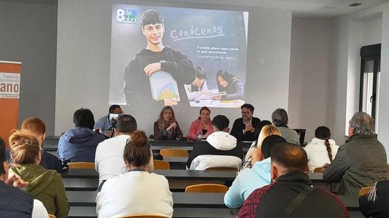 'Conócenos', mensaje central del manifiesto del Día del Pueblo Gitano, el 8 de abril