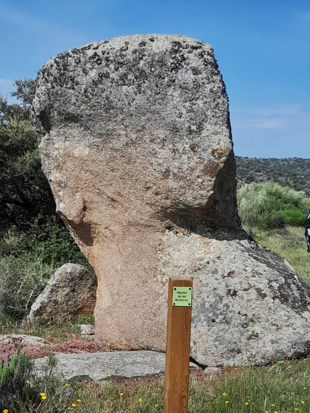 La XX Ruta a Peñaflor reúne a más de 200 senderistas
