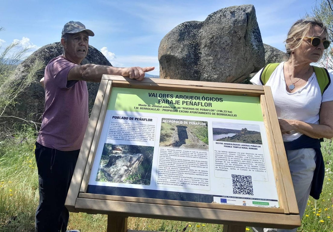 La XX Ruta a Peñaflor reúne a más de 200 senderistas