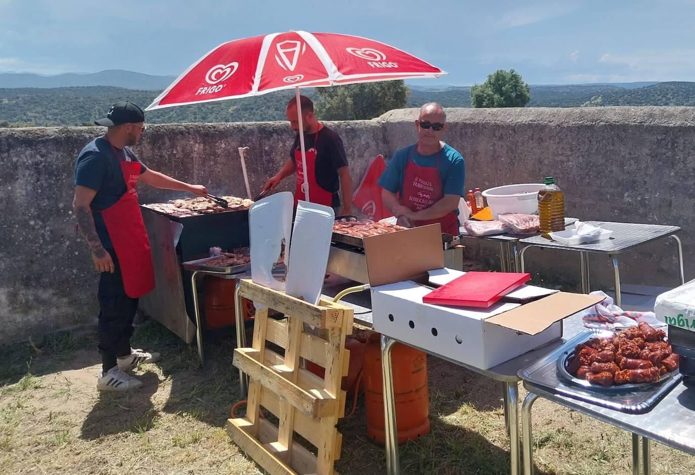 La XX Ruta a Peñaflor reúne a más de 200 senderistas