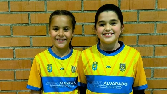 Olalla Casanova y Erika Porras, en el Campeonato de España de fútbol sala sub-10