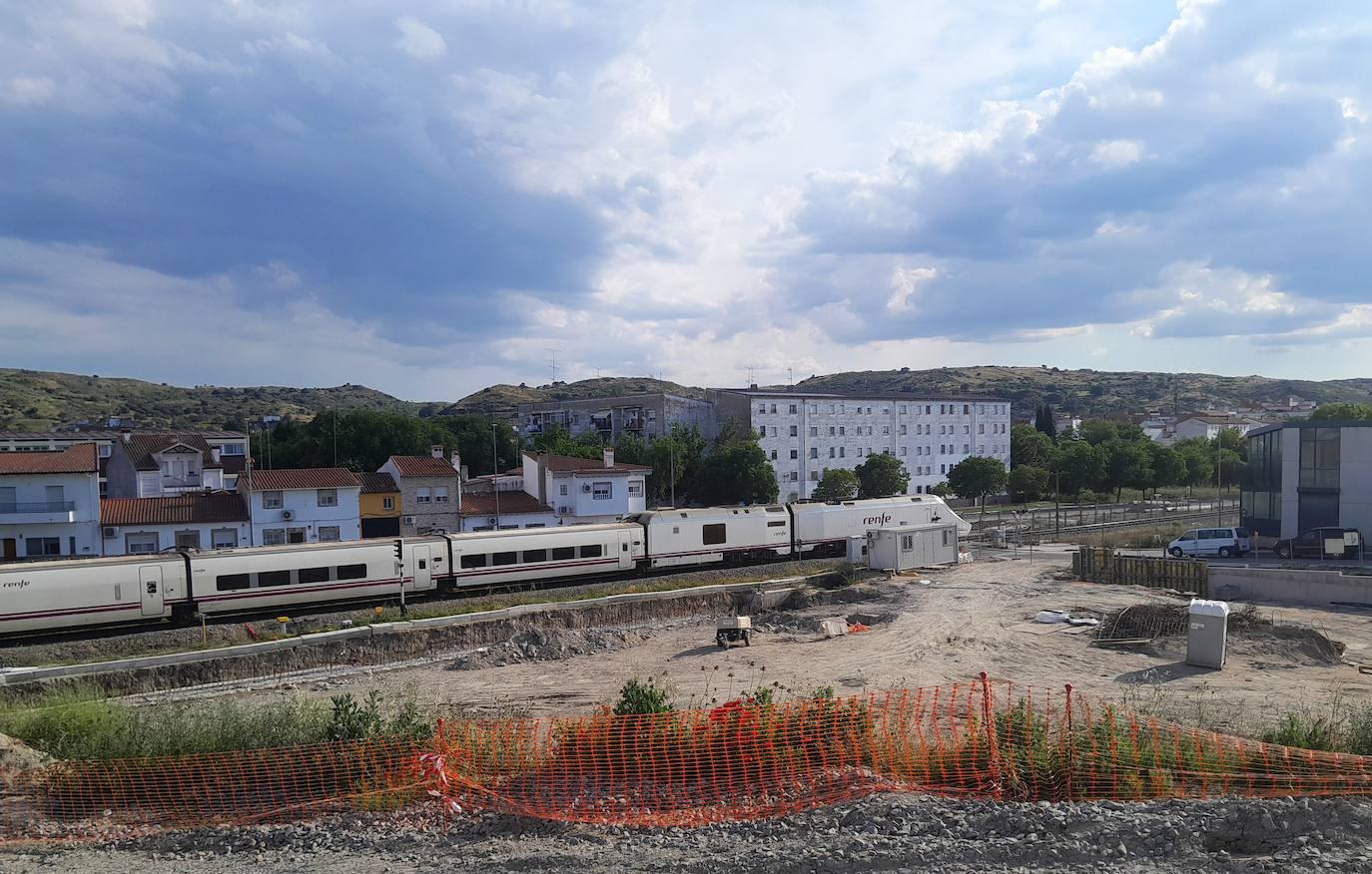 Las obras del tren eliminan la plaza de las cigüeñas