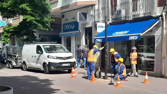 Comienza el cambio de la iluminación de la calle peatonal