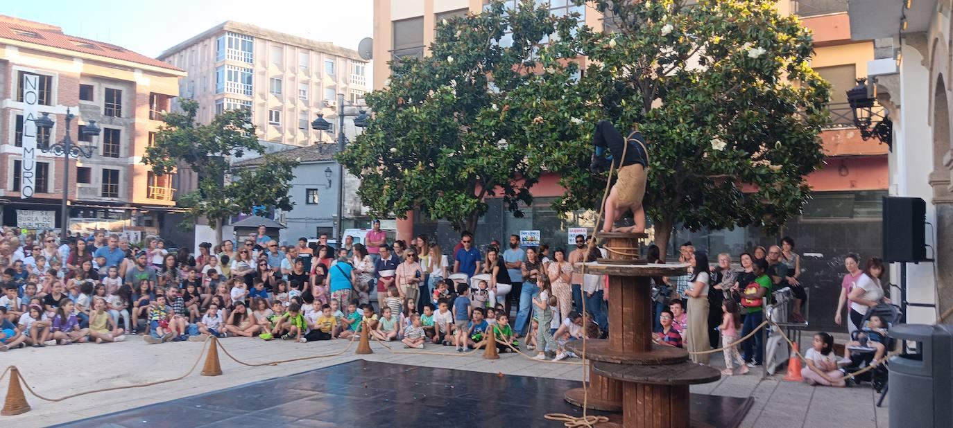 Mucho público en el XIII Festival Nosolocirco