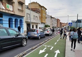 El carril bici tiene una extensión de unos 400 metros