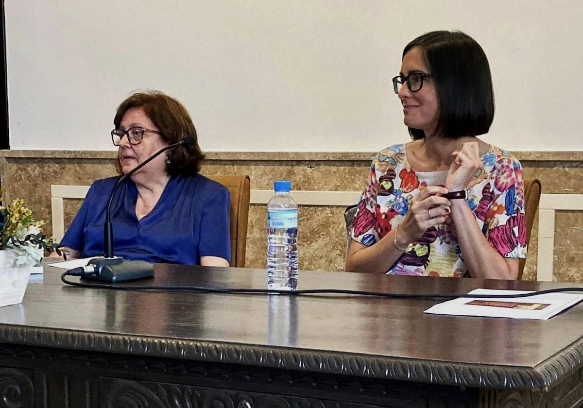 Inés Martín y Rosa Bautista en la Fundación Concha