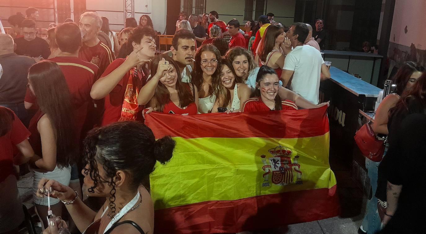 La afición futbolística vibra con el triunfo en la Eurocopa