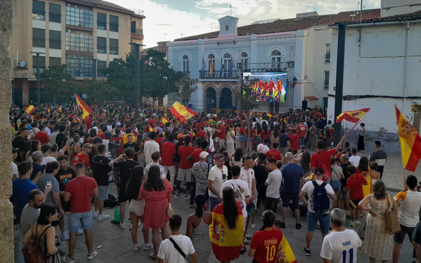 La afición futbolística vibra con el triunfo en la Eurocopa
