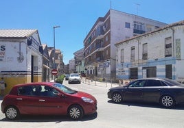 Las obras sin actividad durante el fin de semana, tras cortar media calle el viernes