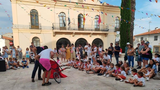 La Peña Taurina Castejá promociona el toreo de salón para niños
