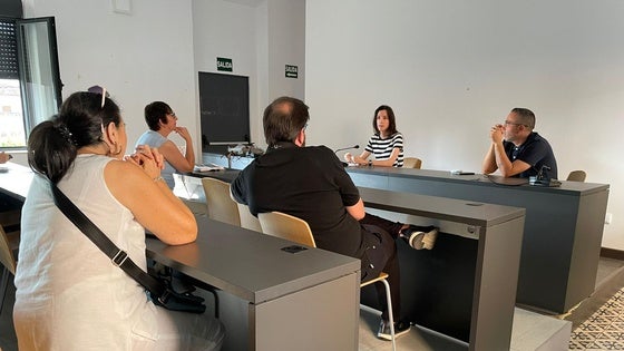 Instalarán 30 escaparates digitales táctiles en tiendas minoristas moralas