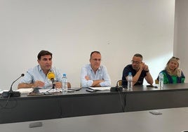 El alcalde en La Inmaculada con los concejales Javier Porras, Benito Pineda y Cristina Marcos