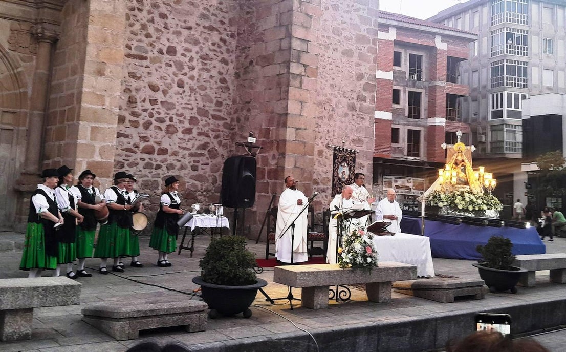 De Las Angustias a San Miguel