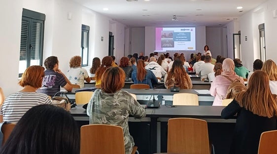La Fundación Mujeres celebrará el jueves la jornada 'Caminando hacia el empleo. Encuentro con las empresas'