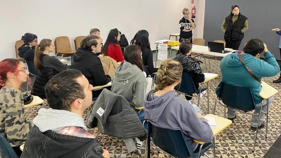 Navalmoral fomenta el asociacionismo juvenil en un curso intensivo