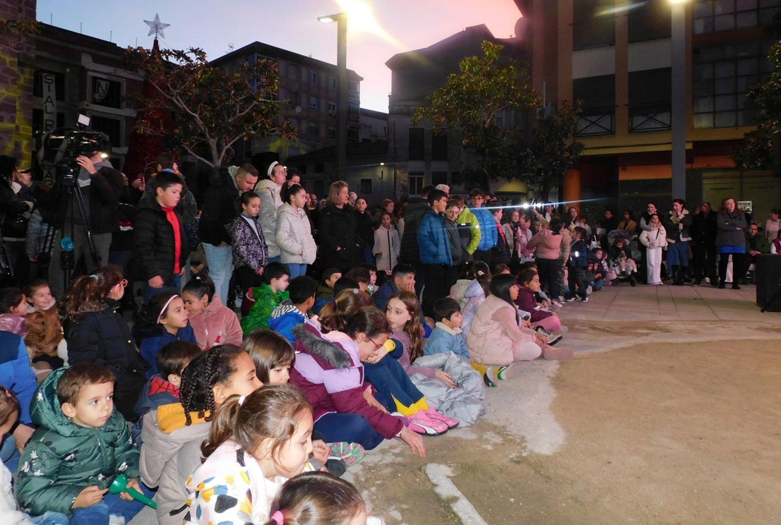 El encendido de la iluminación abre la programación navideña