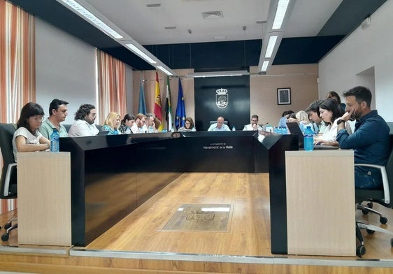 El pleno municipal ordinario abordará cuatro mociones