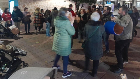 Bailes regionales y banda de música en las citas navideñas